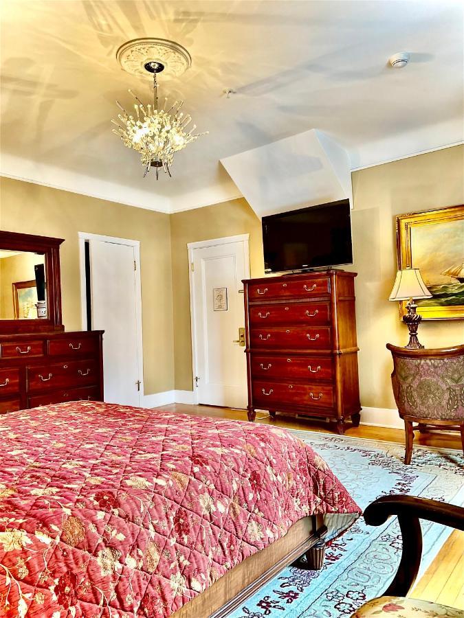 Monroe House Executive Guest Suites St. John's Eksteriør billede