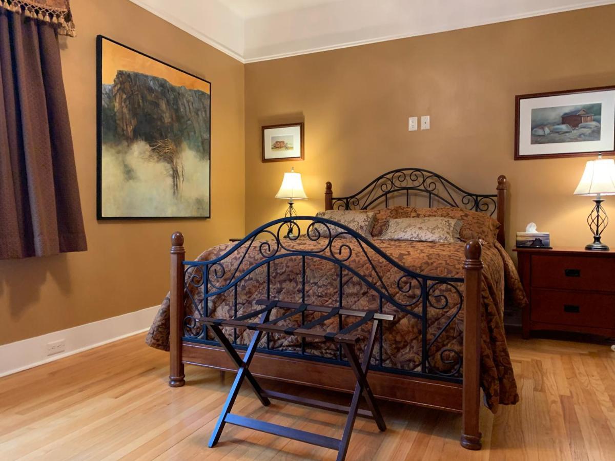 Monroe House Executive Guest Suites St. John's Eksteriør billede