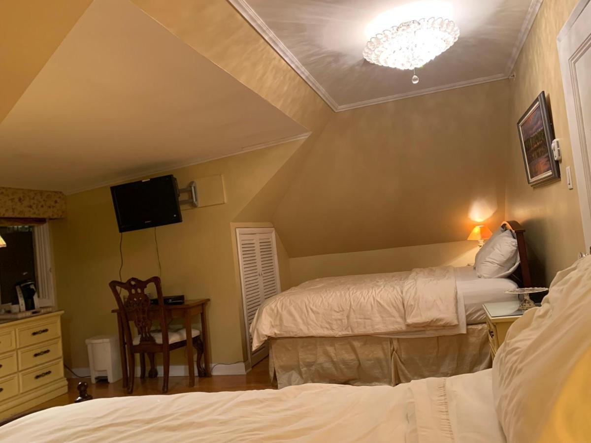 Monroe House Executive Guest Suites St. John's Eksteriør billede